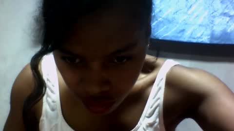 elodie228680 online show from May 2026 07:05:02 AM