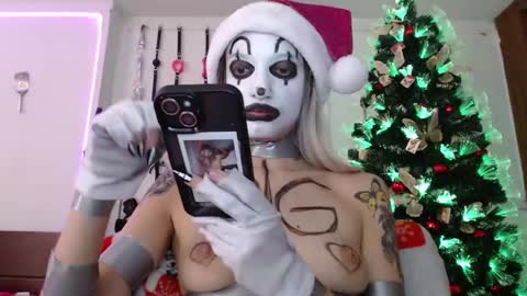 Chelsea  Please help me to reach 100 thumbs up online show from December 2024 09:50:02 PM