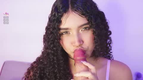 eloise_sweet online show from April 2026 06:52:02 PM