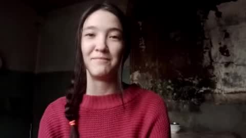Snapshot of elouisevallian chatting on May 2026 01:58:02 AM Elara online show from May 2026 01:58:02 AM