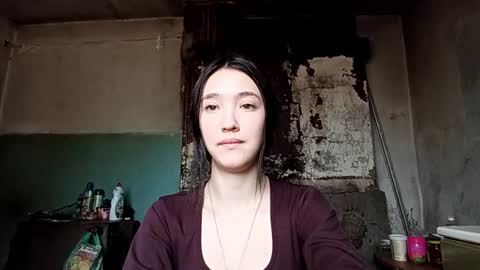 Snapshot of elouisevallian chatting on June 2026 02:27:02 AM Elara online show from June 2026 02:27:02 AM