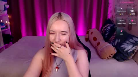 Snapshot of elovinora chatting on December 2024 06:57:02 PM Ela give me a thumbs up if you like it  and this is important for the development of the account online show from December 2024 06:57:02 PM