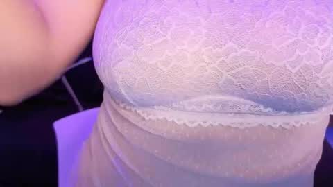 elowen_halley1 online show from October 2025 07:33:02 PM