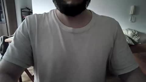 Snapshot of elriclust chatting on February 2026 10:47:02 PM elriclust online show from February 2026 10:47:02 PM