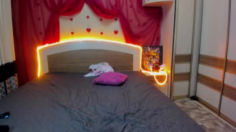 Snapshot of elsa_hot_here chatting on January 2026 04:42:02 PM Elsa online show from January 2026 04:42:02 PM