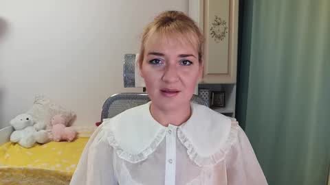 Elvira online show from December 2024 11:33:01 AM