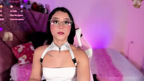 ely_w1 online show from December 2025 12:23:02 PM