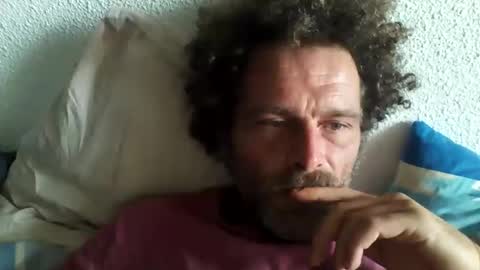 elyjahoye online show from September 2025 11:00:01 AM