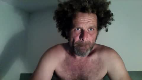 elyjahoye online show from April 2026 09:31:01 PM