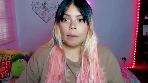 Snapshot of elymoon chatting on February 2026 10:47:02 PM Ely online show from February 2026 10:47:02 PM