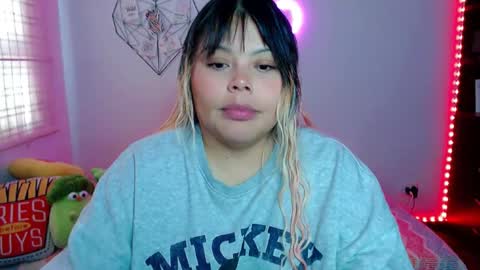 Snapshot of elymoon chatting on February 2026 09:33:02 PM Ely online show from February 2026 09:33:02 PM