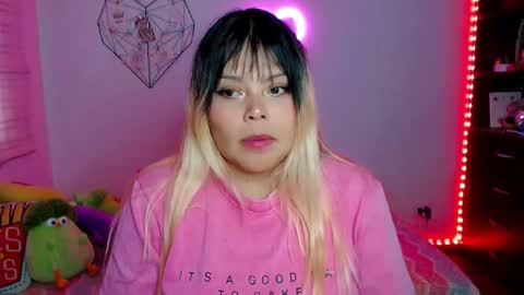 Snapshot of elymoon chatting on February 2026 10:29:01 PM Ely online show from February 2026 10:29:01 PM