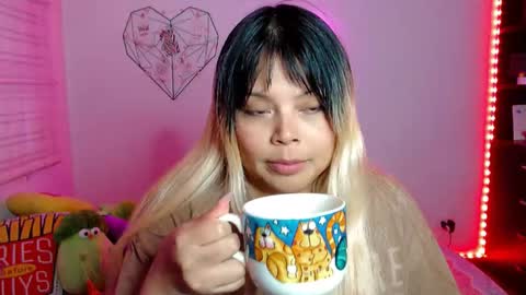 Snapshot of elymoon chatting on March 2026 11:10:01 PM Ely online show from March 2026 11:10:01 PM