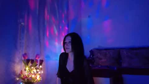 Elisa online show from February 2025 09:48:01 PM