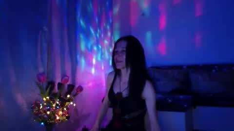 Elisa online show from February 2025 06:55:02 PM