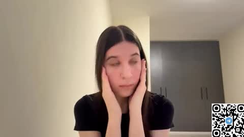 Snapshot of elzabagwell chatting on March 2026 10:45:02 AM Monica online show from March 2026 10:45:02 AM