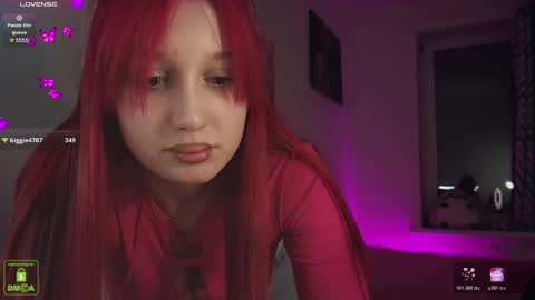 Em1l1a online show from October 2025 07:56:02 PM