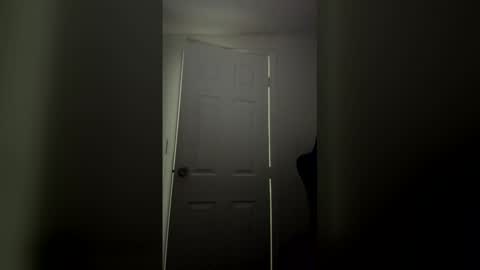 em3rald9090 online show from January 2026 08:08:01 AM