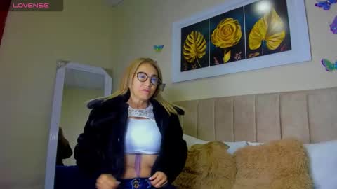 Snapshot of ema_garciaa chatting on October 2025 11:52:02 AM ema garcia  online show from October 2025 11:52:02 AM