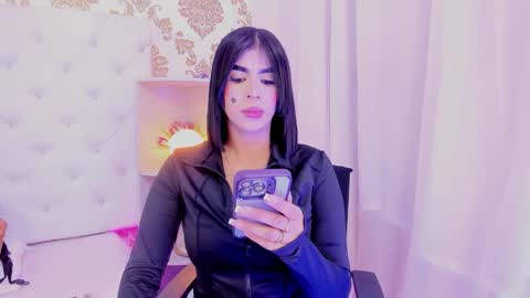 Ema Lambert  online show from December 2025 12:48:02 AM