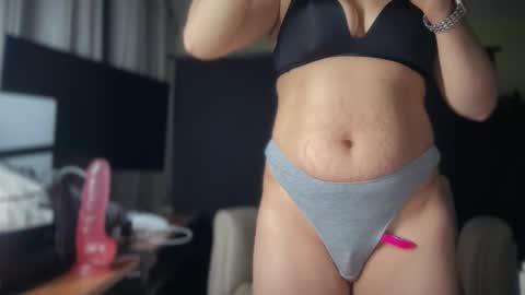 Ema Love online show from January 2026 03:23:02 AM