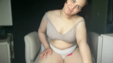 Snapshot of ema_lov3 chatting on July 2026 02:18:01 AM Ema Love online show from July 2026 02:18:01 AM