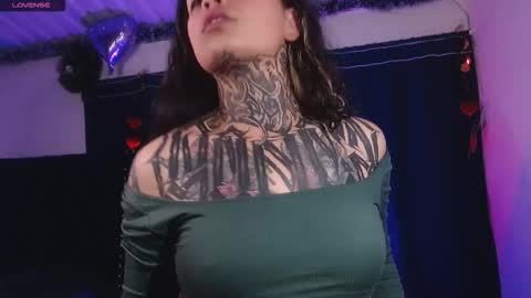 ema_ploxx online show from March 2026 05:08:02 AM