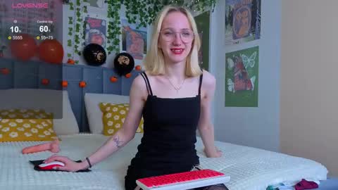 Emma online show from November 2025 12:37:02 PM