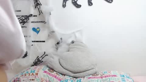 Ema Walker online show from October 2025 12:44:02 PM