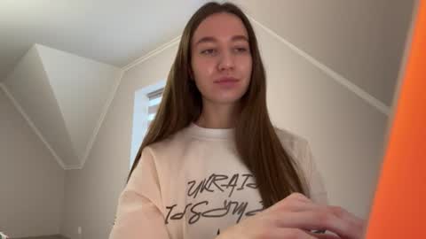 Alina online show from January 2026 02:09:02 PM