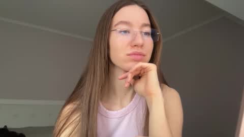 Alina online show from March 2026 03:48:01 PM