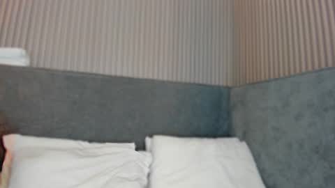 emelie_89 online show from January 2026 11:47:01 AM