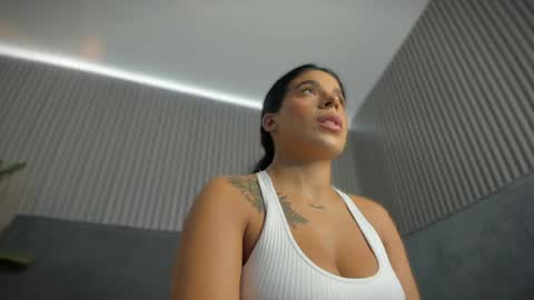 Snapshot of emelie_89 chatting on April 2026 11:35:01 AM emelie_89 online show from April 2026 11:35:01 AM