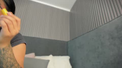 Snapshot of emelie_89 chatting on May 2026 11:30:02 AM emelie_89 online show from May 2026 11:30:02 AM
