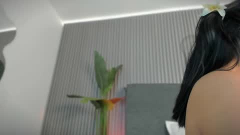 Snapshot of emelie_89 chatting on May 2026 11:28:02 AM emelie_89 online show from May 2026 11:28:02 AM