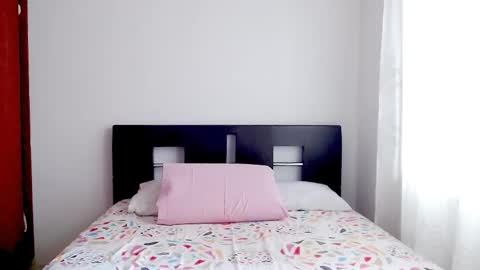 emely_sexx online show from November 2025 05:36:02 PM