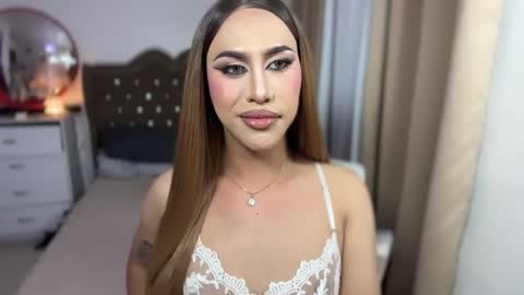 EMELY online show from February 2026 07:27:01 AM