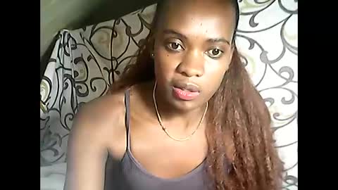 Snapshot of emerence9794 chatting on April 2026 09:52:01 PM Emerence9794 online show from April 2026 09:52:01 PM