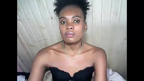 Snapshot of emerence9794 chatting on April 2026 06:52:01 AM Emerence9794 online show from April 2026 06:52:01 AM