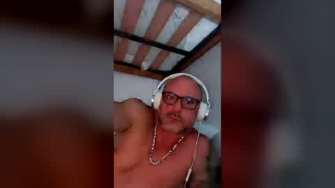 Snapshot of emersonfilho chatting on July 2026 01:56:01 AM emersonfilho online show from July 2026 01:56:01 AM