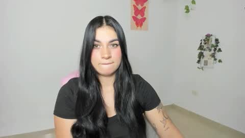 Snapshot of emi_blossom_ chatting on March 2026 03:39:02 PM Emily online show from March 2026 03:39:02 PM