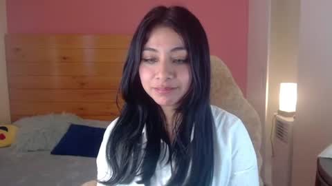 Snapshot of emi_kiss_xx chatting on August 2026 07:05:02 PM Emi Kiss online show from August 2026 07:05:02 PM