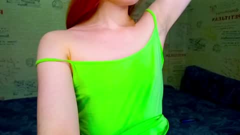 Snapshot of emi_less chatting on May 2026 12:38:01 AM Emi online show from May 2026 12:38:01 AM