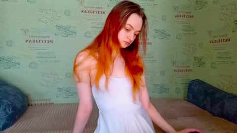 Snapshot of emi_less chatting on May 2026 03:02:02 AM Emi online show from May 2026 03:02:02 AM
