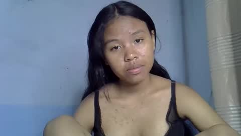 Snapshot of emiehottie chatting on May 2026 10:55:01 AM Ami online show from May 2026 10:55:01 AM