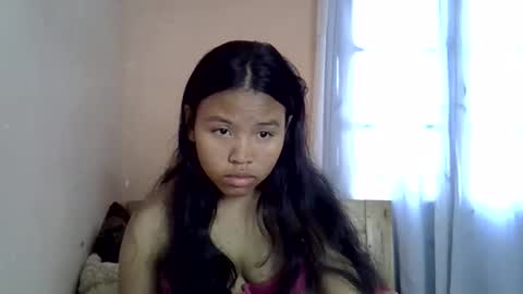 Snapshot of emiehottie chatting on May 2026 06:21:01 AM Ami online show from May 2026 06:21:01 AM