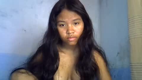 Snapshot of emiehottie chatting on June 2026 10:39:01 AM Ami online show from June 2026 10:39:01 AM