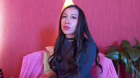 Snapshot of emigomez_ chatting on January 2026 07:11:01 PM Emilia Gomez online show from January 2026 07:11:01 PM