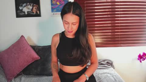 Snapshot of emigomez_ chatting on February 2026 07:42:02 PM Emilia Gomez online show from February 2026 07:42:02 PM