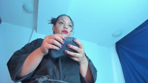 Emi online show from January 2025 06:35:01 PM